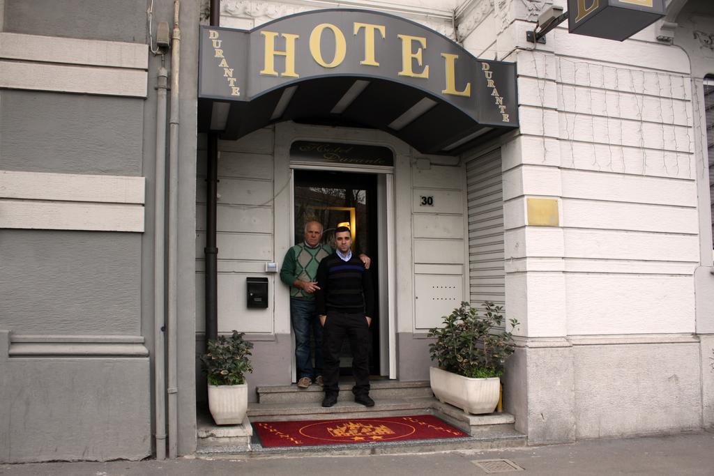 Lux Hotel Durante Milano Exteriör bild
